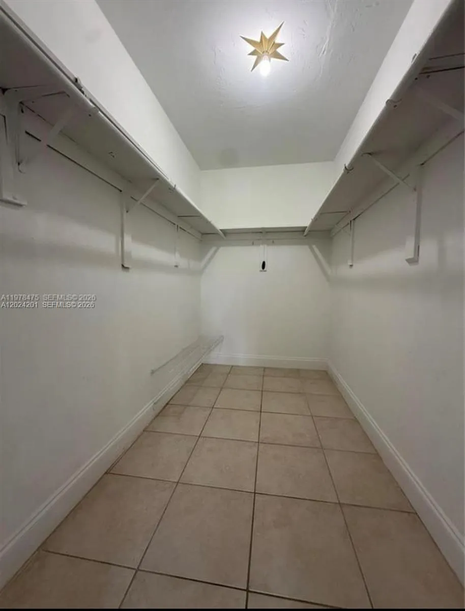 7957 SW 104th St # 207B, Miami FL 33156