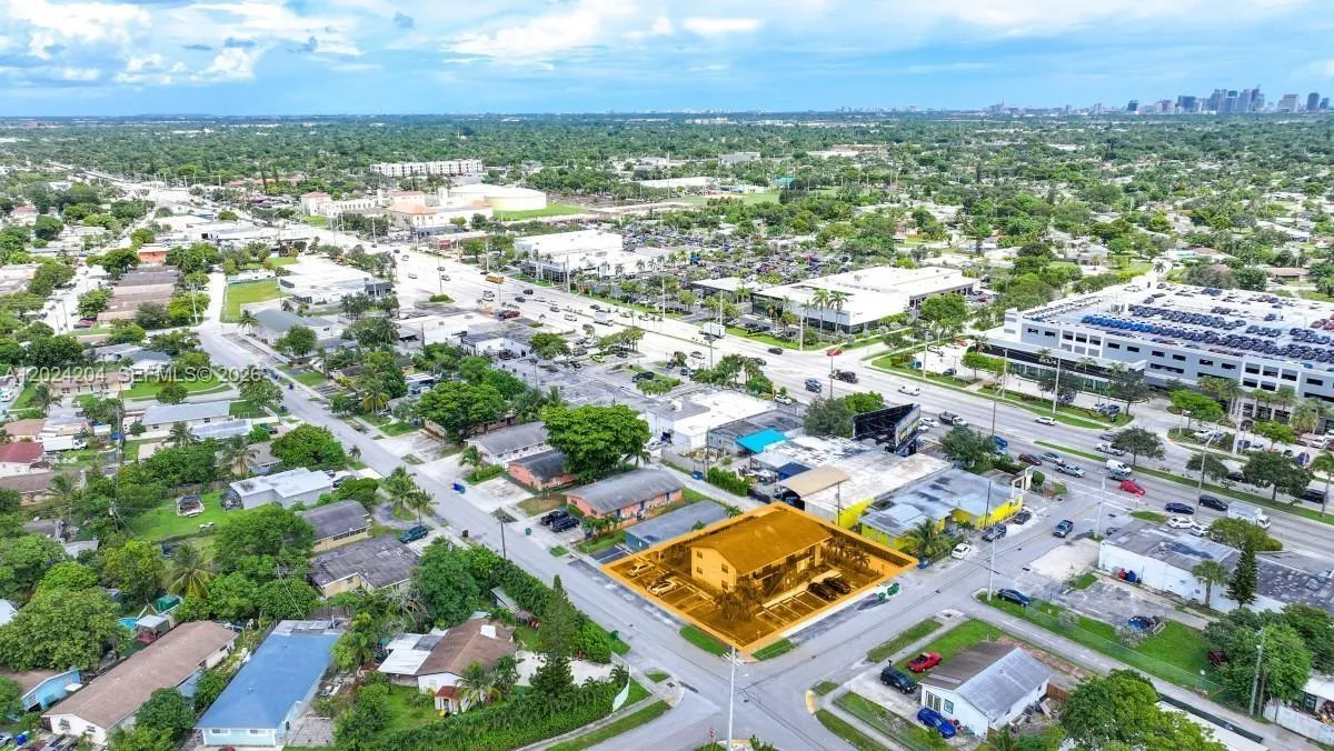 1896 SW 41st Ave, Fort Lauderdale FL 33317
