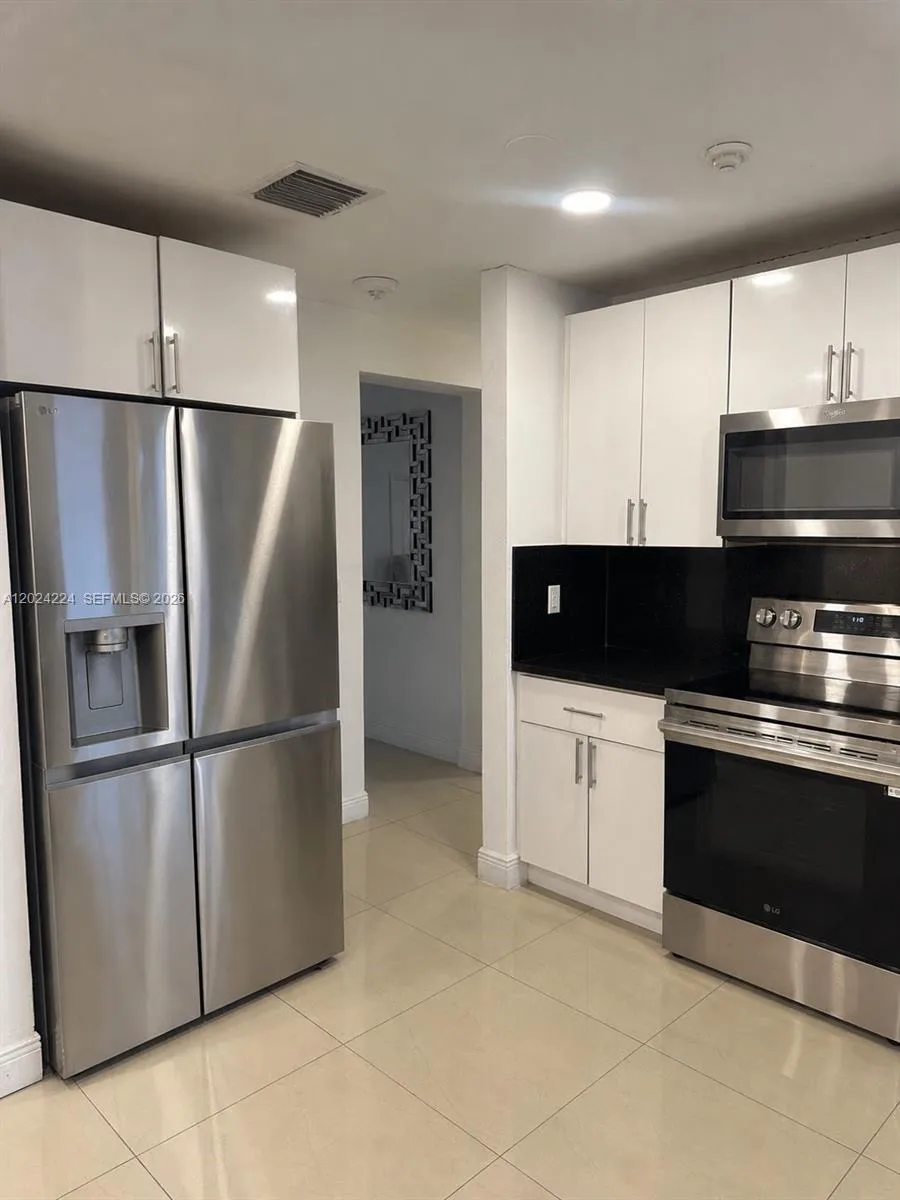 19921 Dothan Rd, Cutler Bay FL 33157