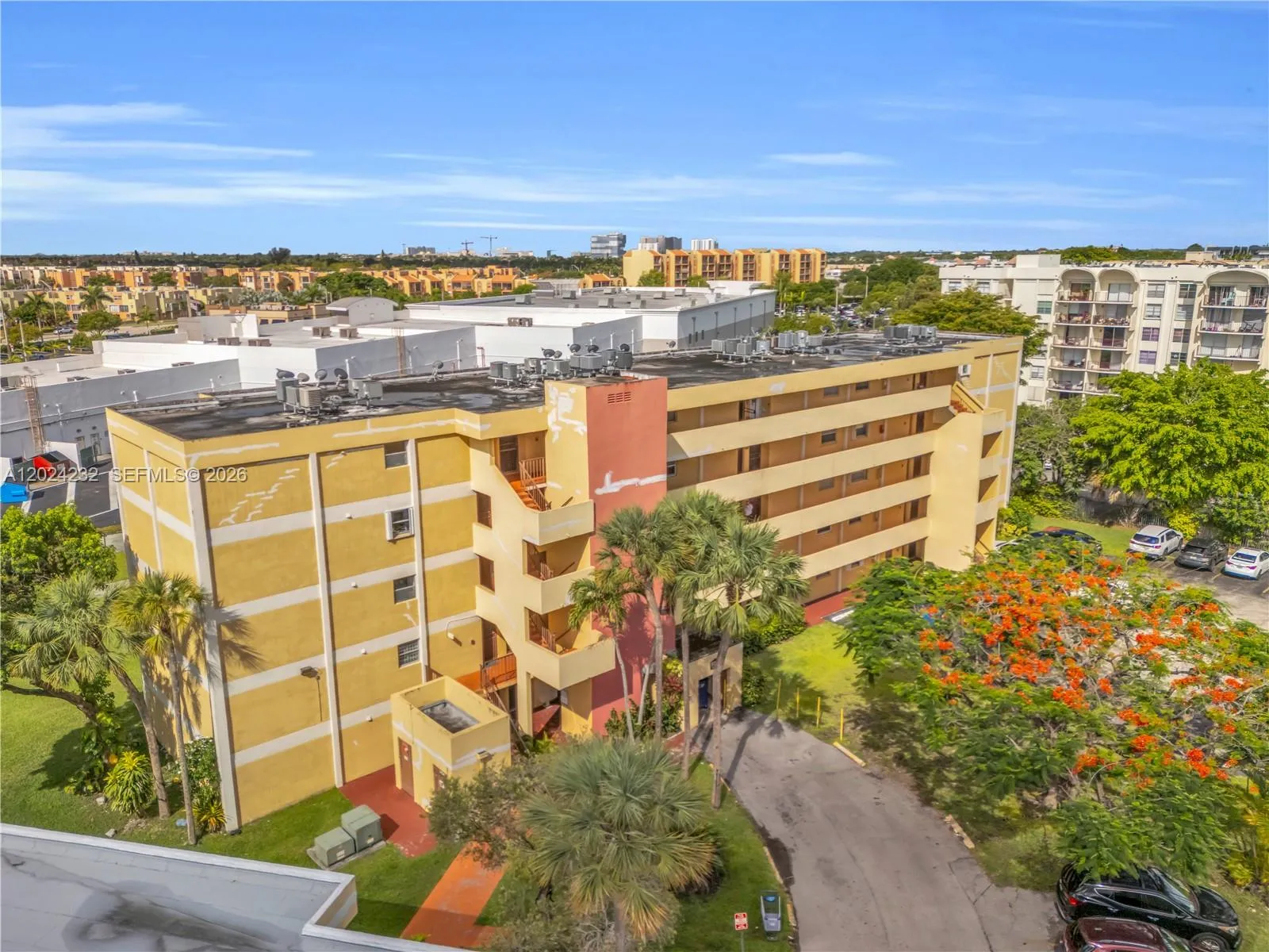 9280 Fontainebleau Blvd # 505, Miami FL 33172