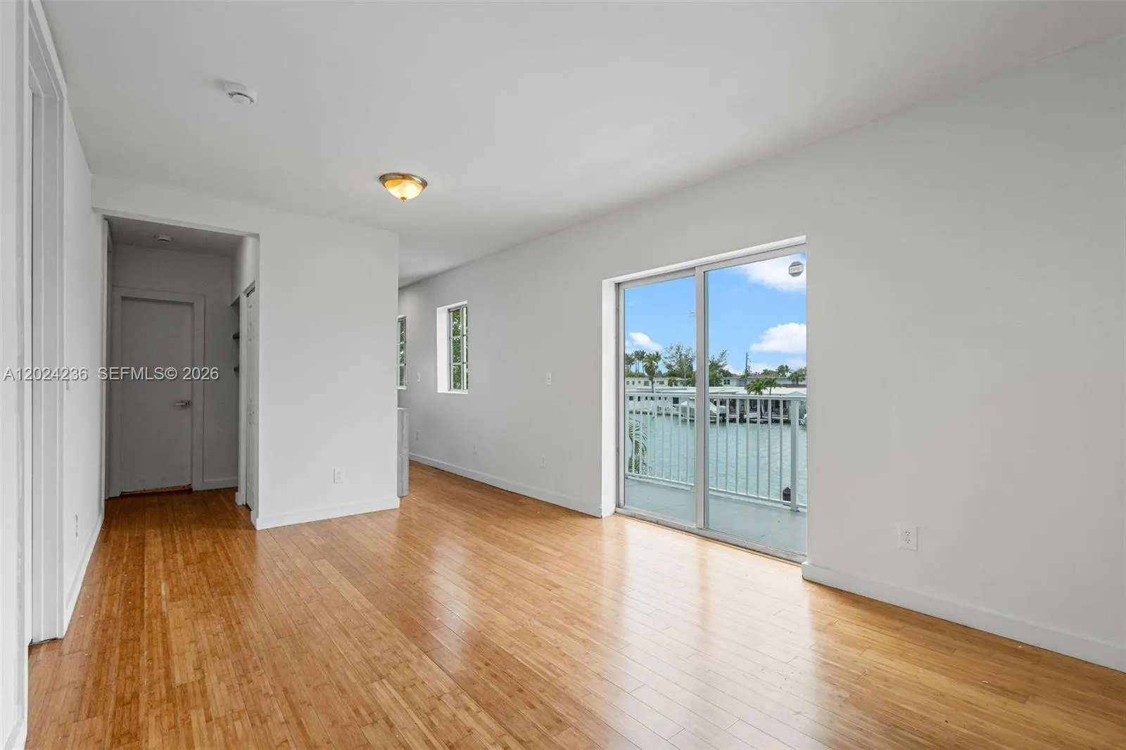 7950 Tatum Waterway Dr # N10, Miami Beach FL 33141