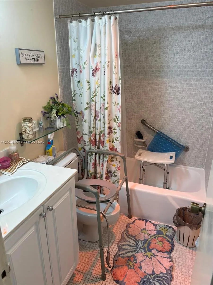 1985 S Ocean Dr # 3B, Hallandale Beach FL 33009
