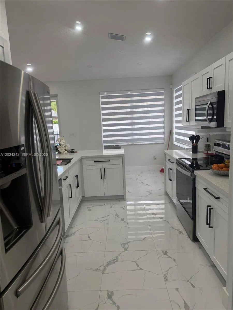 16911 NW 87th Ct, Miami Lakes FL 33018