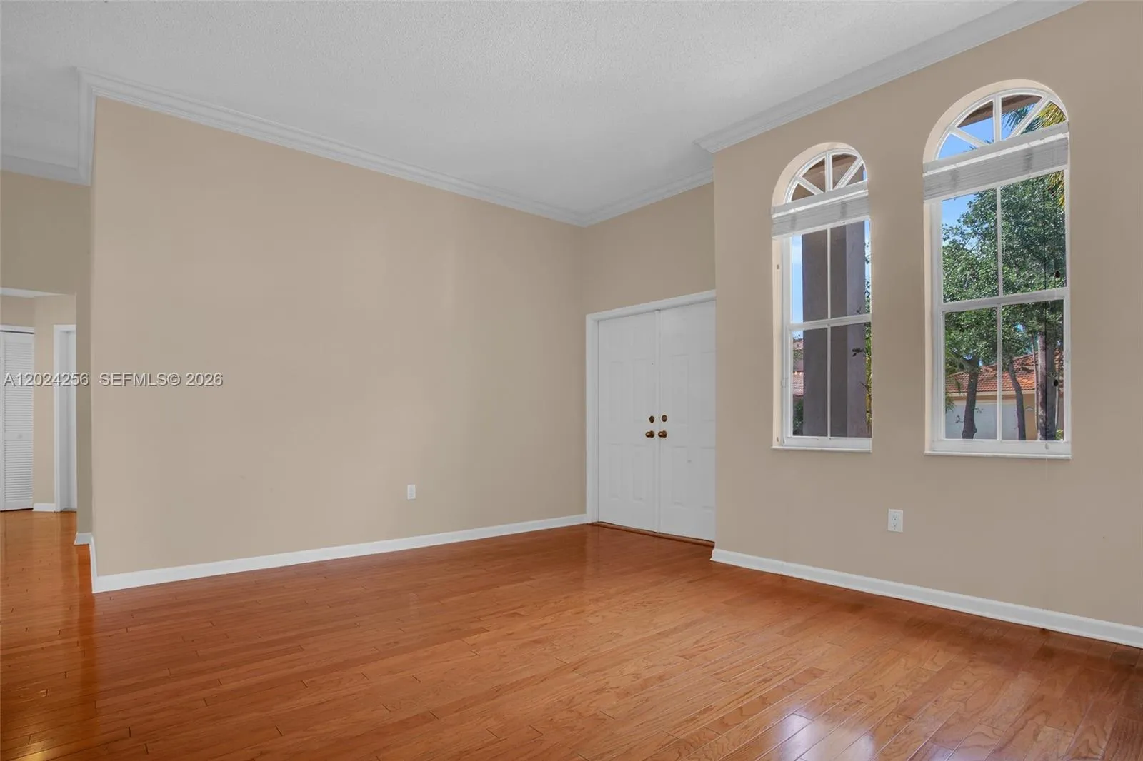 13964 N Cypress Cove Cir, Davie FL 33325