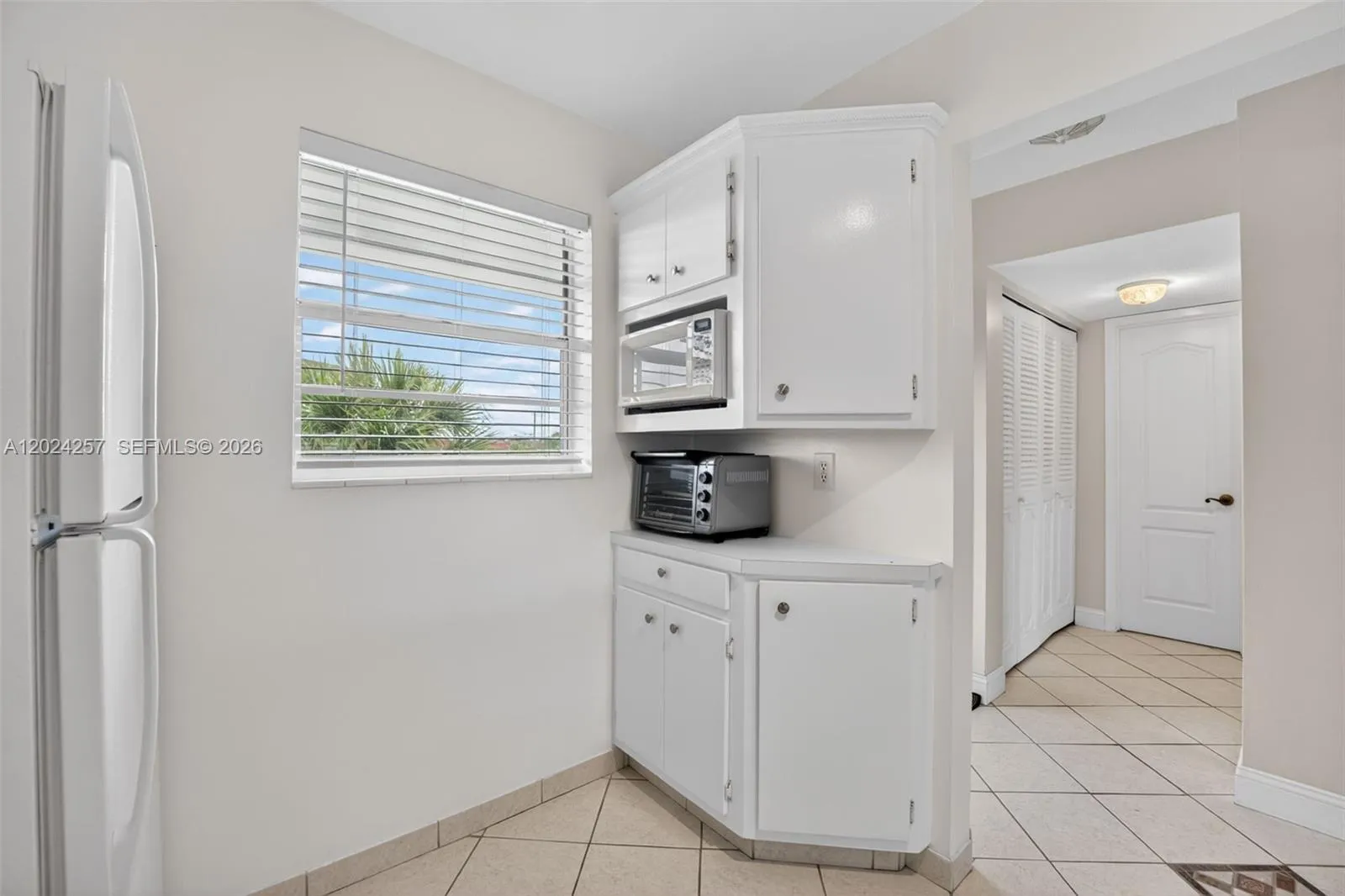 2800 NW 47th Ter # 303B, Lauderdale Lakes FL 33313