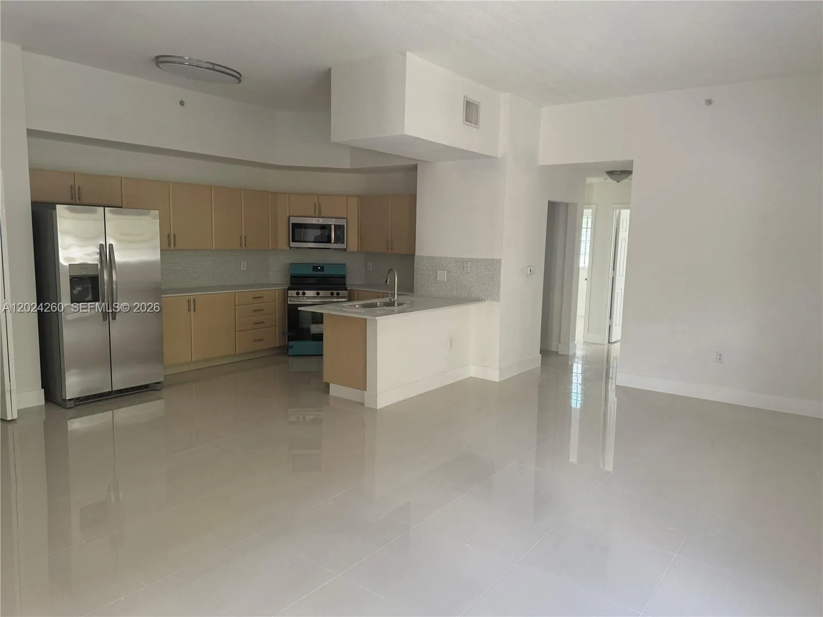 2851 Riverside Dr, Coral Springs FL 33065