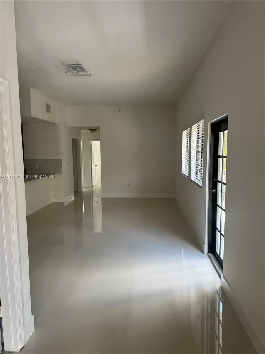 2851 Riverside Dr, Coral Springs FL 33065