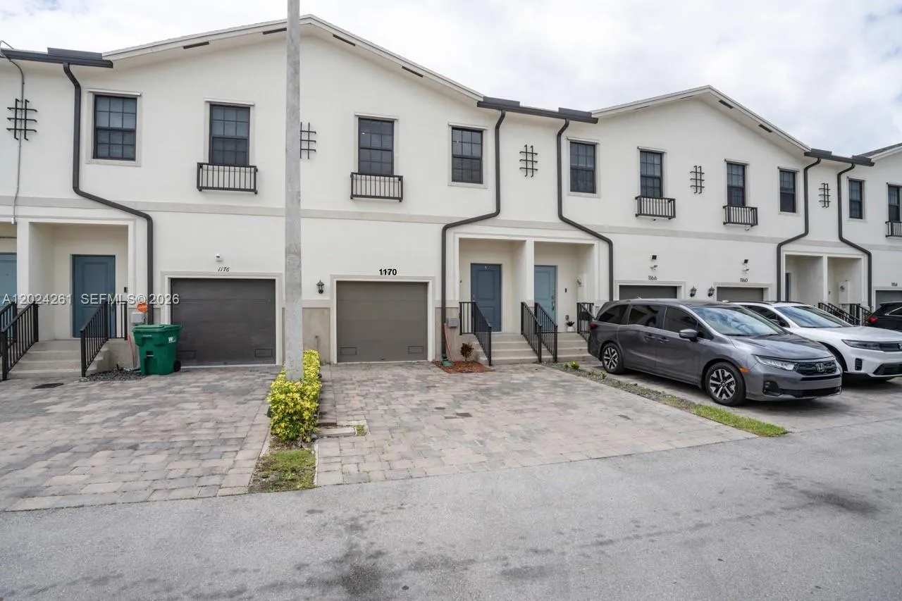 1170 SW 7th Ct # 1170, Florida City FL 33034