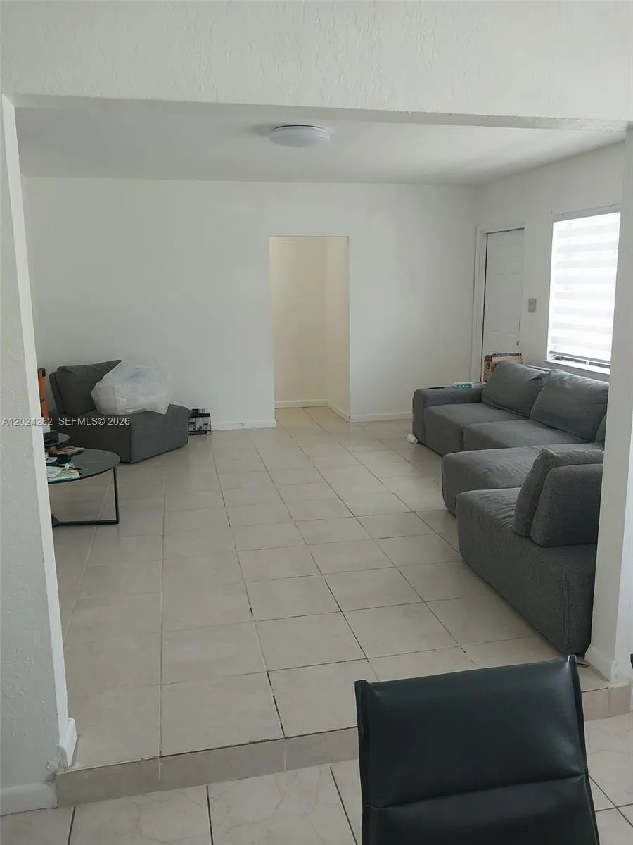 2034 NW 93rd St # 0, Miami FL 33147