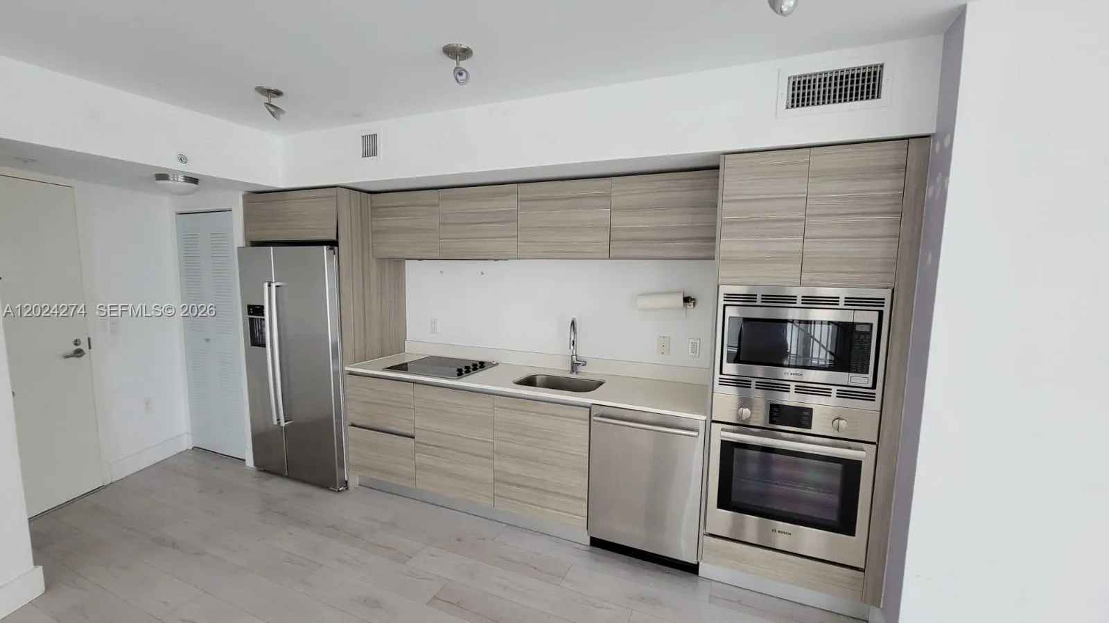 6620 INDIAN CREEK DR # 104, Miami Beach FL 33141