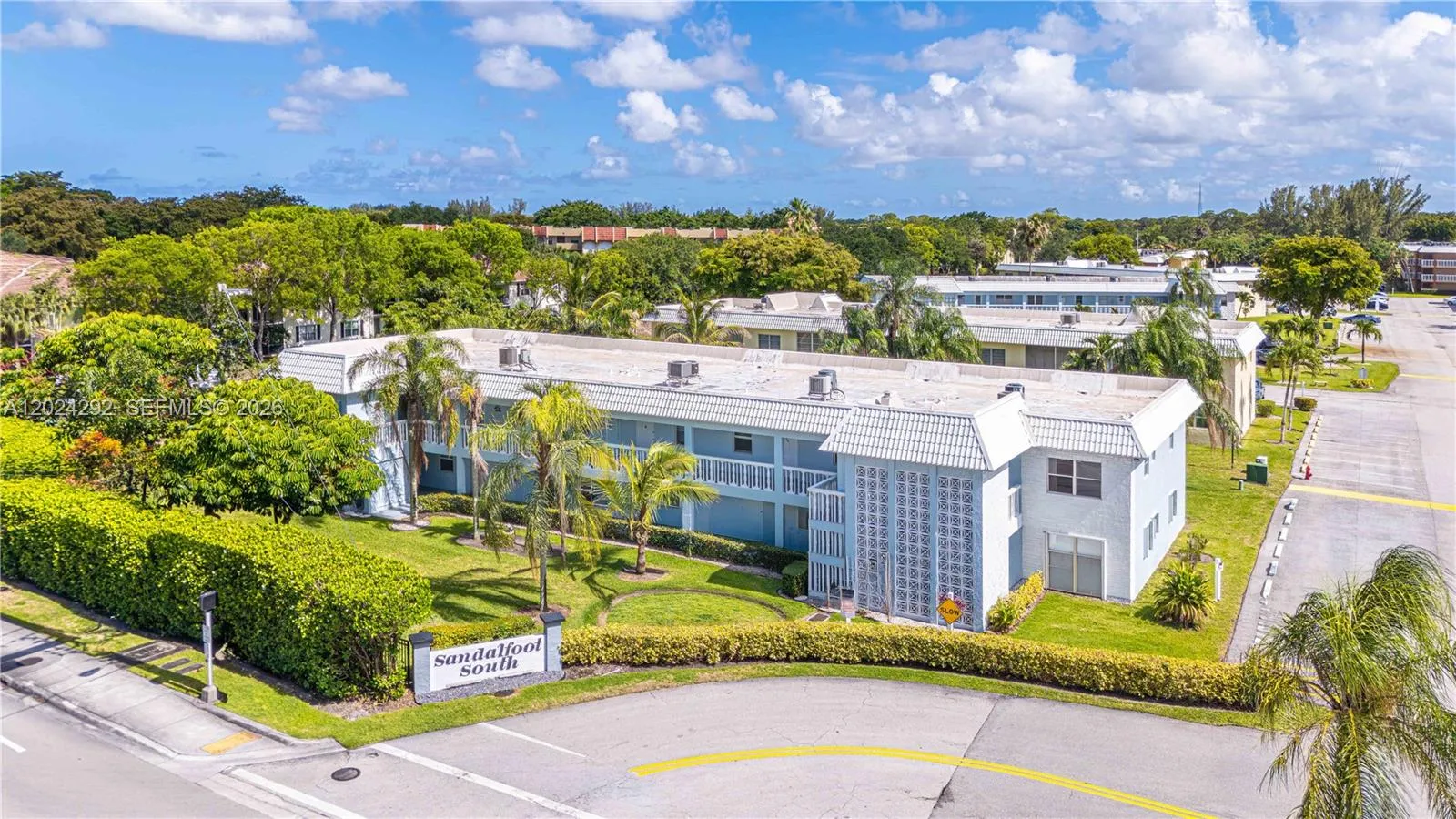 2 bedroom 2 bath for sale at 9780 N Marina Blvd # 424, Boca Raton FL 33428