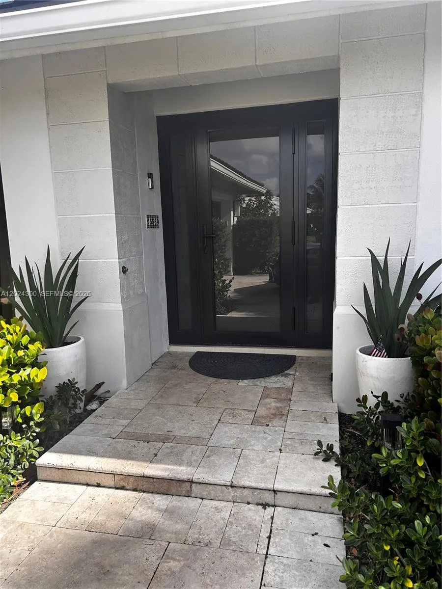 5569 Wind Drift Ln, Boca Raton FL 33433