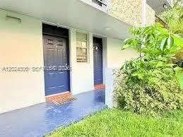 5495 NW 10th Ct # 104, Plantation FL 33313