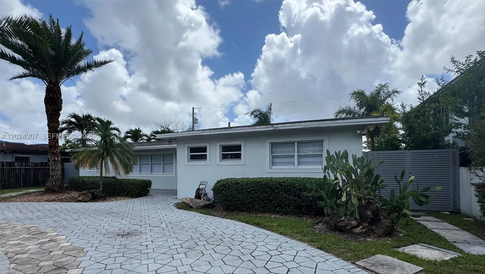 11235 NW 62nd Ave, Hialeah FL 33012