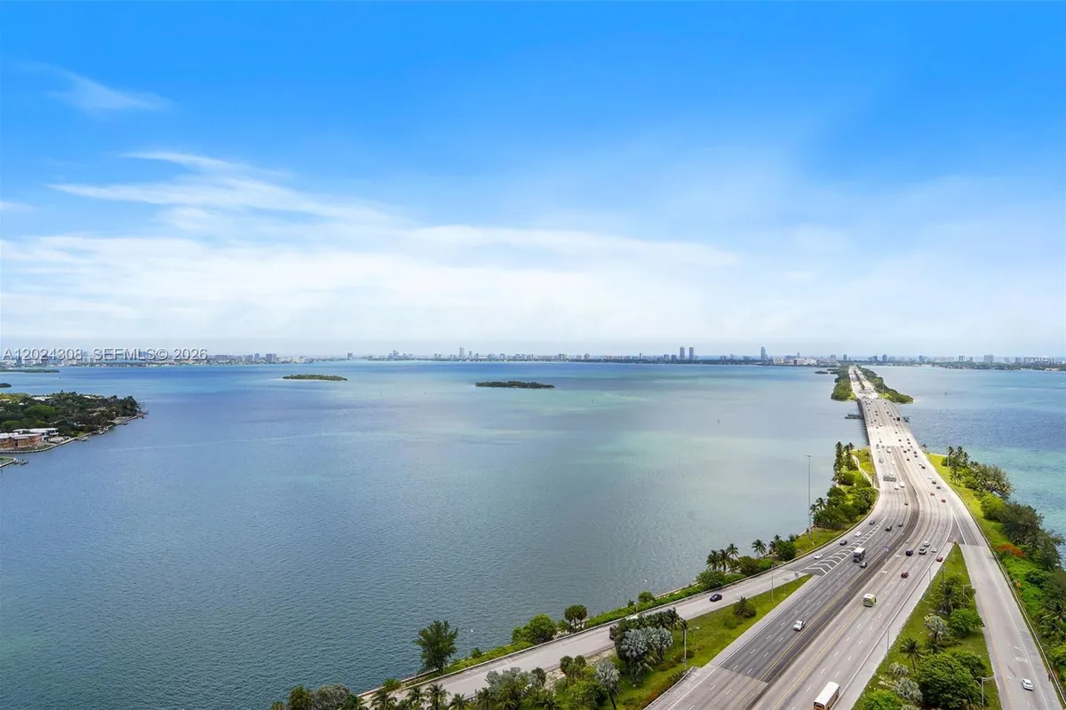 601 NE 36th St # 2710, Miami FL 33137