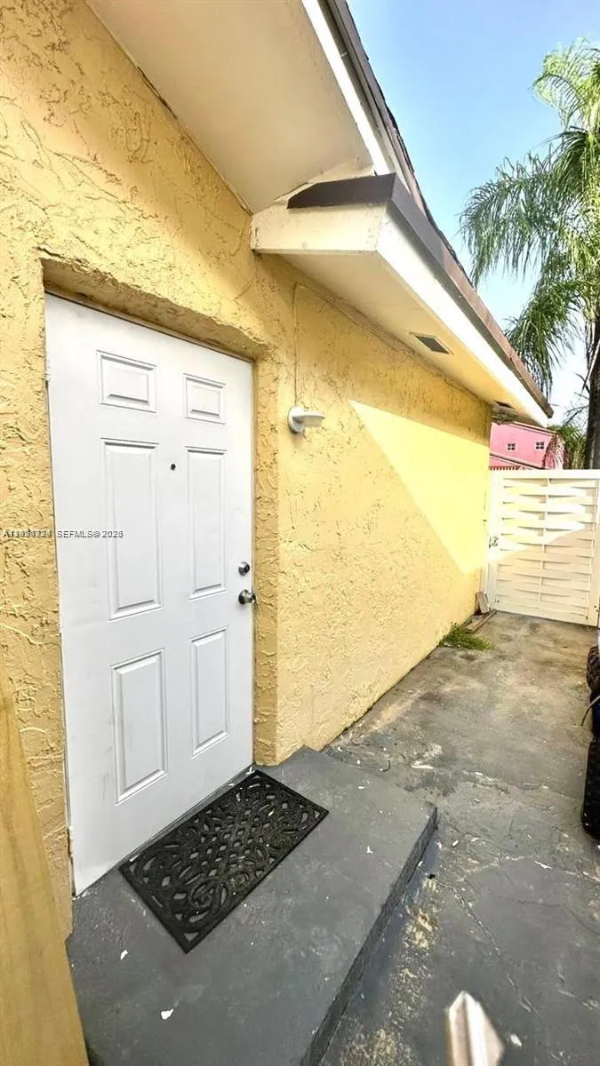 233 NE 199th Ter # 0, Miami FL 33179