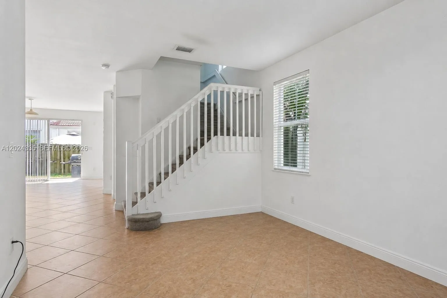 8121 NW 108th Pl, Doral FL 33178