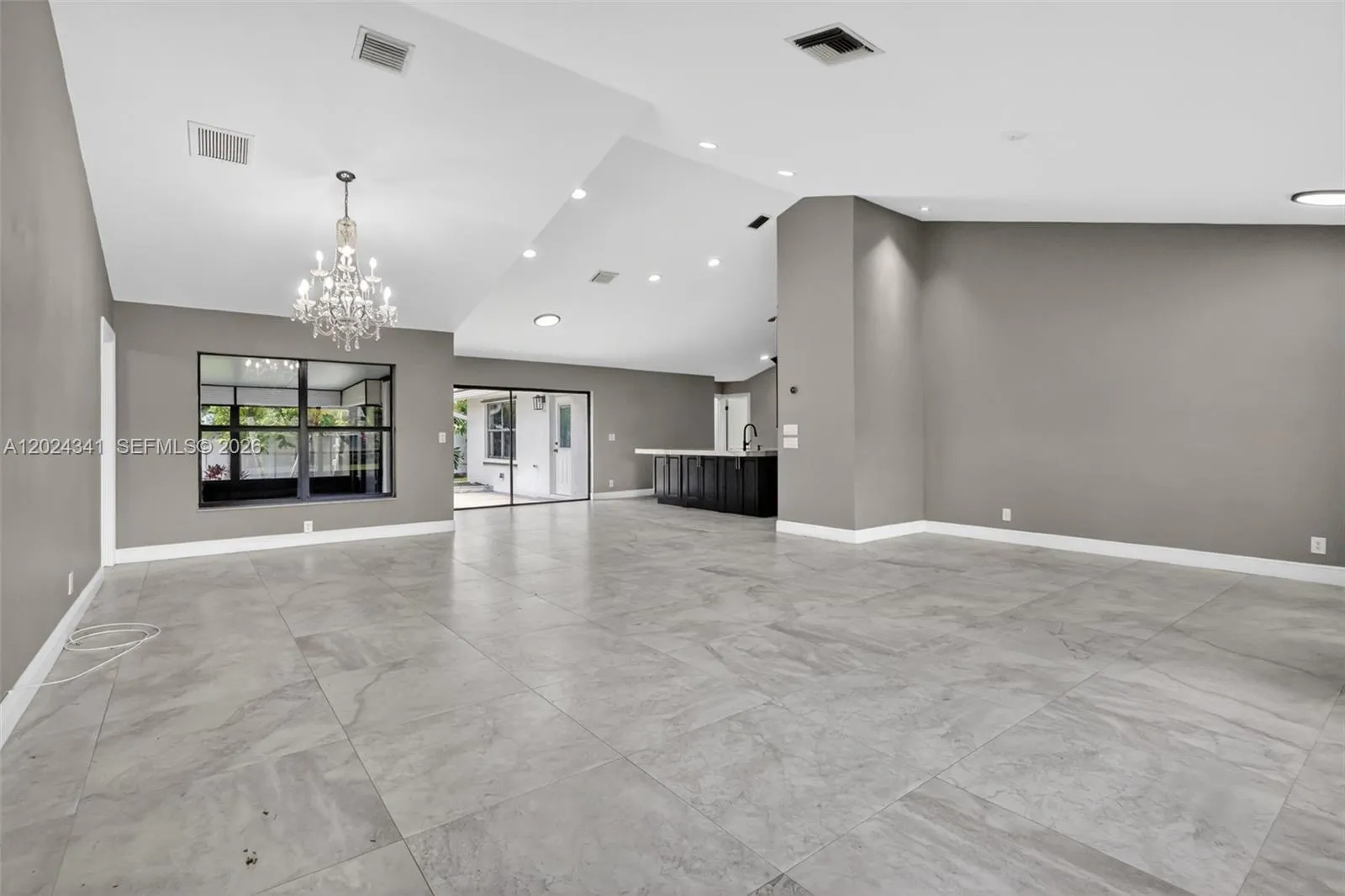 9654 Sun Pointe Drive, Boynton Beach FL 33437