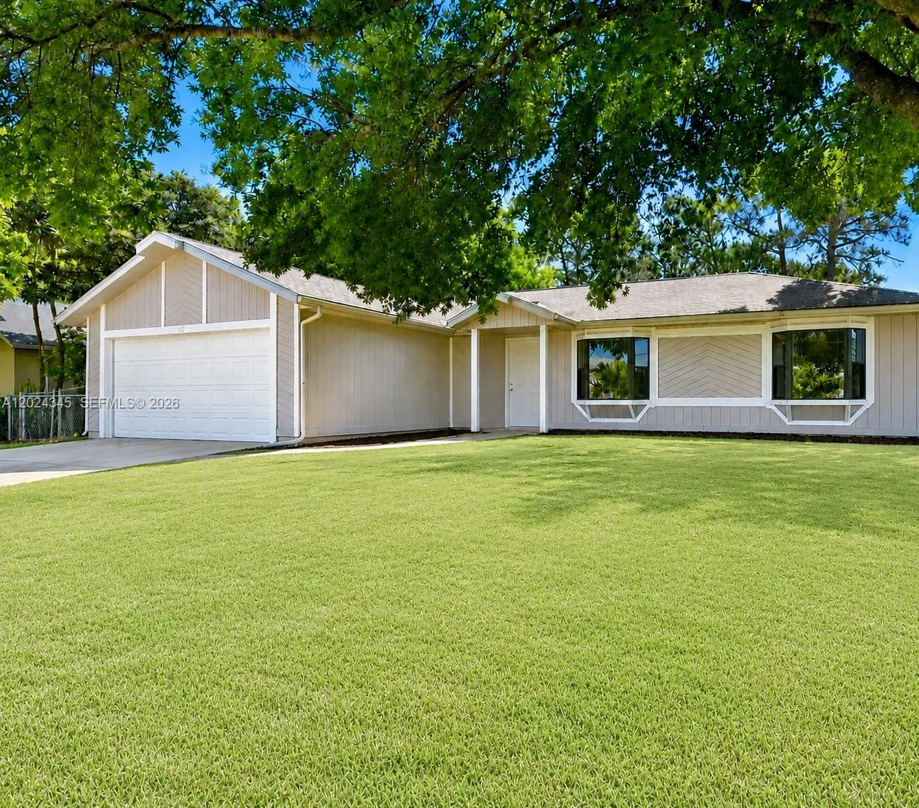 3 bedroom 2 bath for sale at 112 SE Vin Rose Cir, Palm Bay FL 32909
