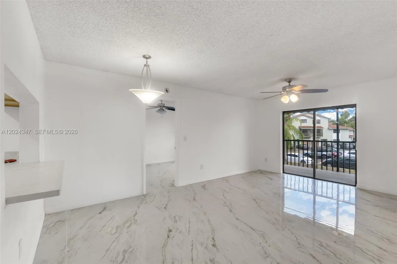 9728 Hammocks Blvd # 27, Miami FL 33196