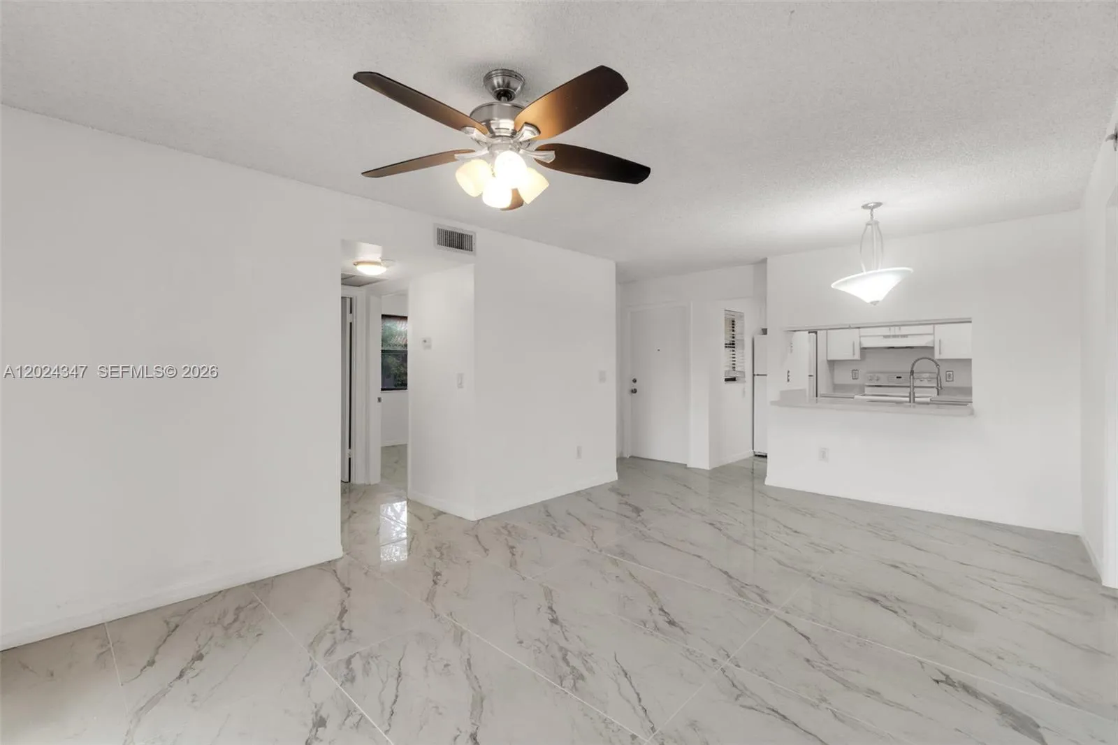 9728 Hammocks Blvd # 27, Miami FL 33196
