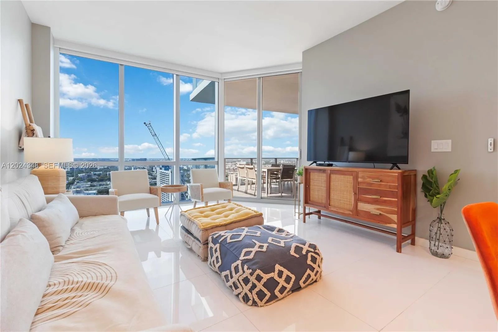 851 NE 1st Ave # 3006, Miami FL 33132