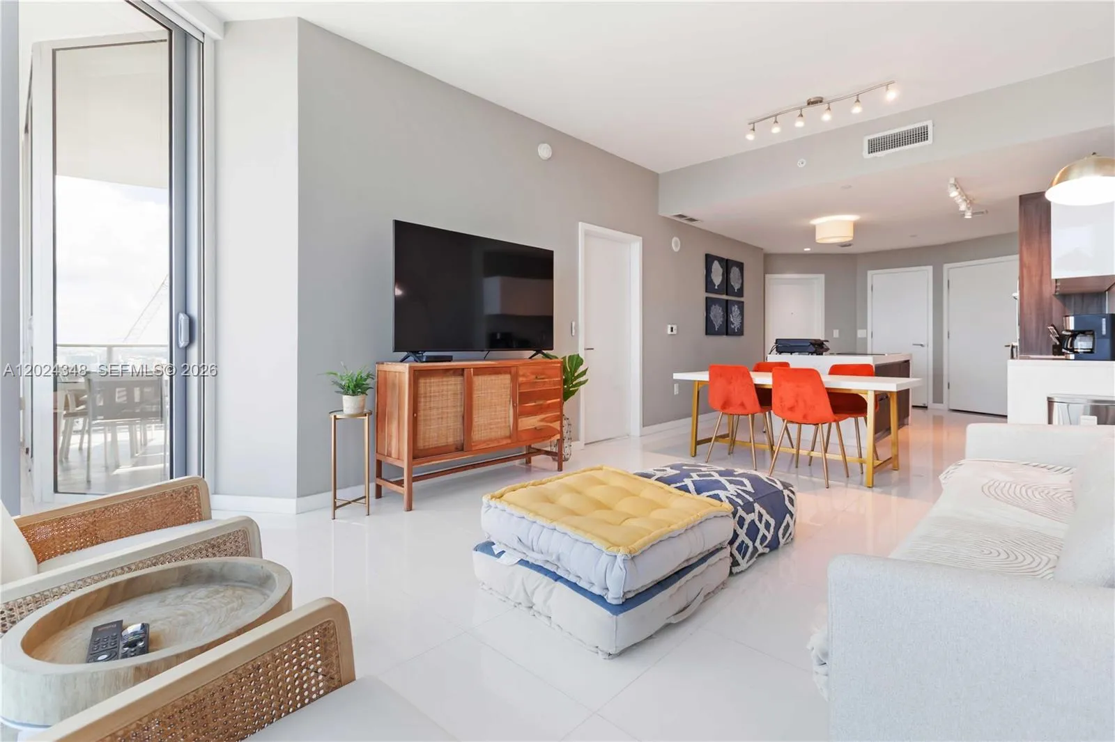 851 NE 1st Ave # 3006, Miami FL 33132