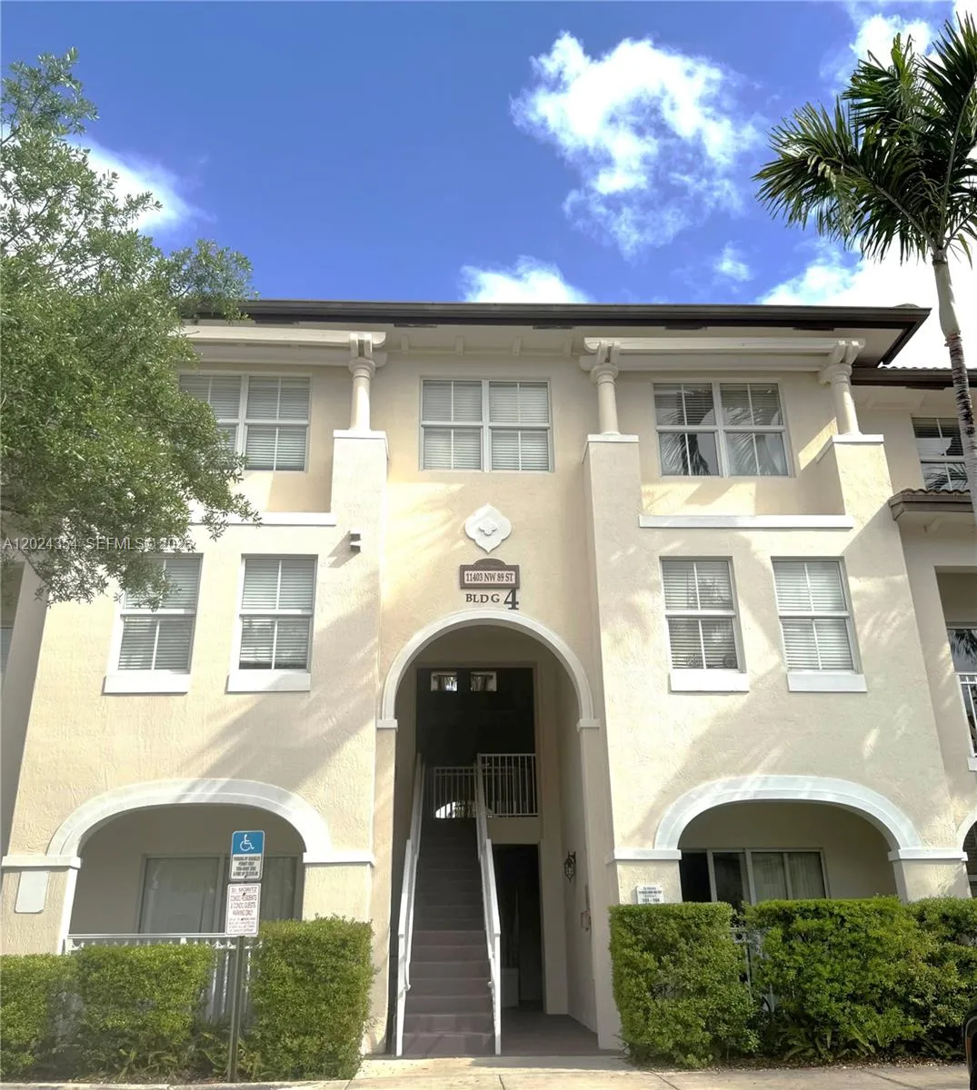 11403 NW 89th St # 208, Doral FL 33178