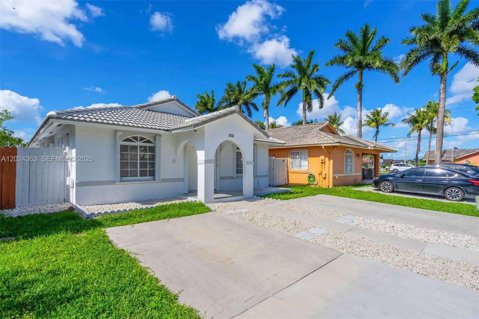 9703 NW 127th St, Hialeah Gardens FL 33018