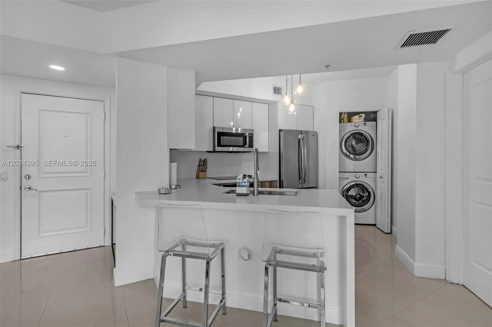 480 NE 30th St # 1703, Miami FL 33137