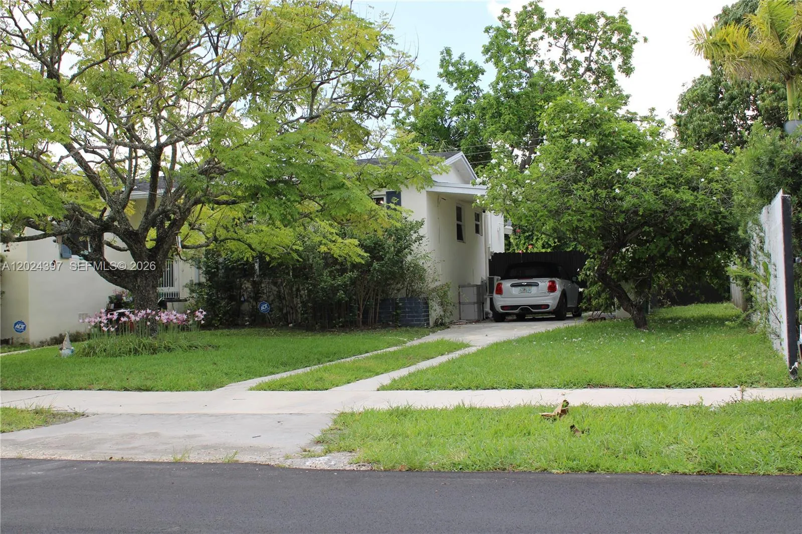 8450 SW 28th St, Miami FL 33155