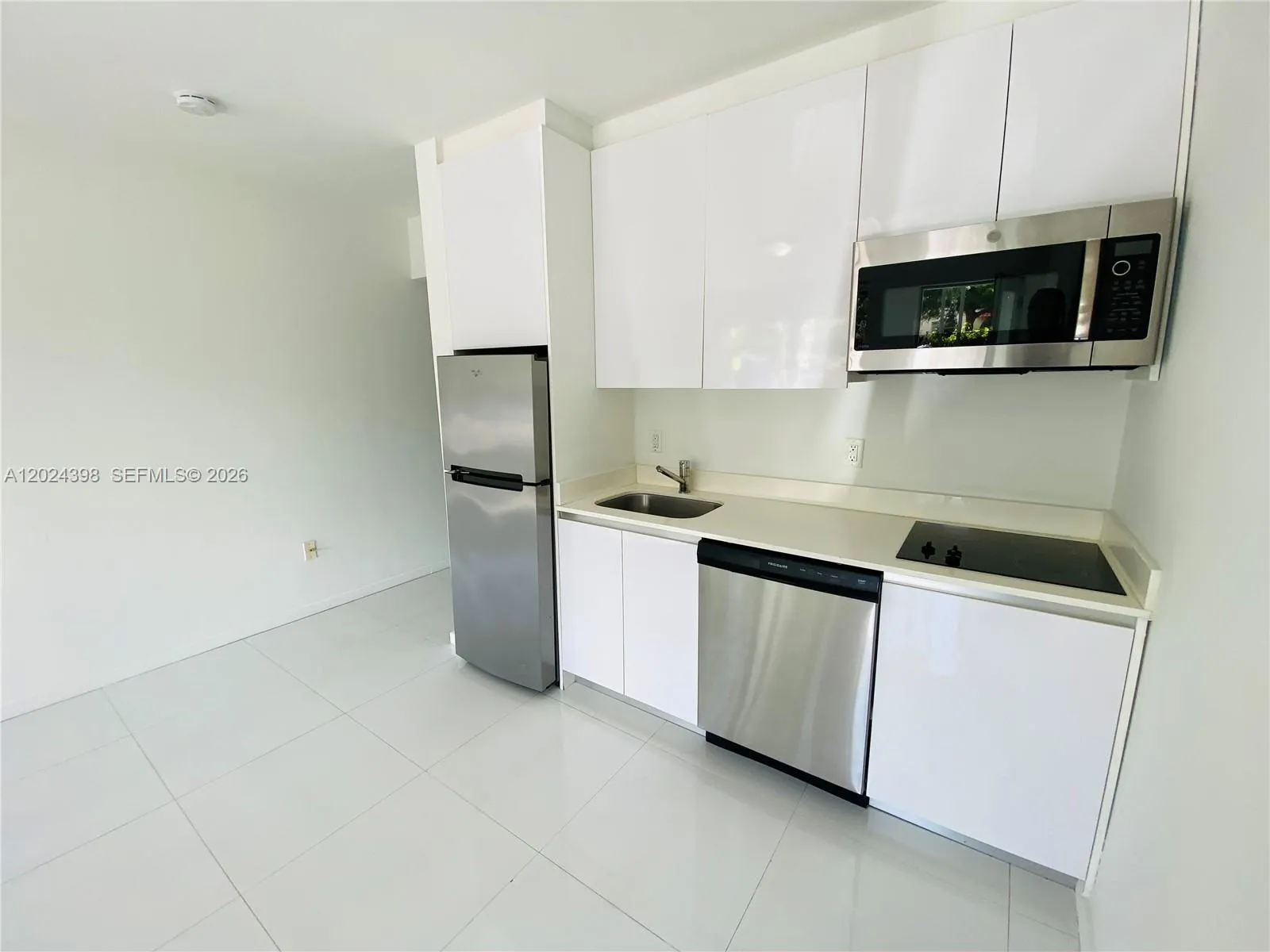 801 15th St # 102, Miami Beach FL 33139