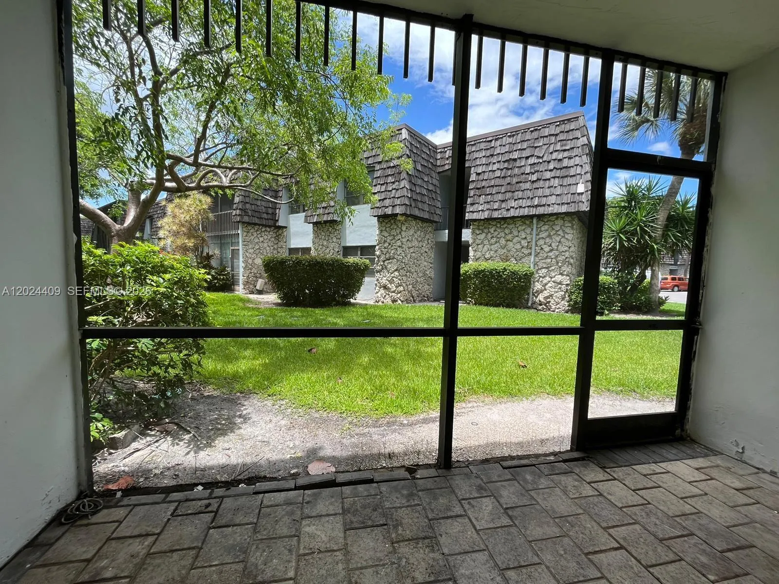 3123 Oakland Shores Dr # D112, Oakland Park FL 33309