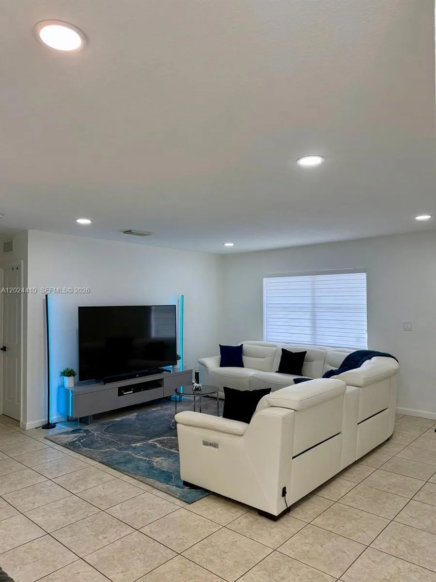 14172 SW 291st Ter, Homestead FL 33033