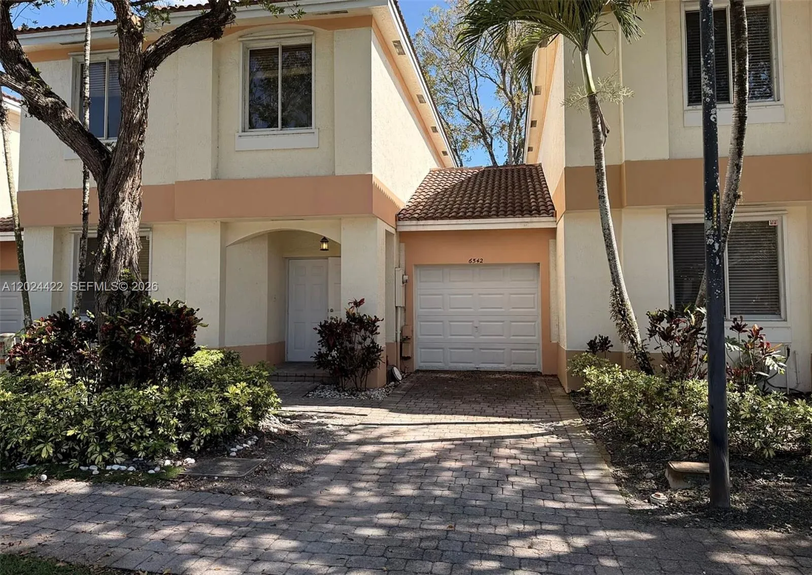 6542 Hidden Cove Dr # 4, Davie FL 33314