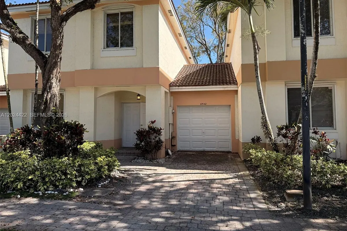 6542 Hidden Cove Dr # 4, Davie FL 33314