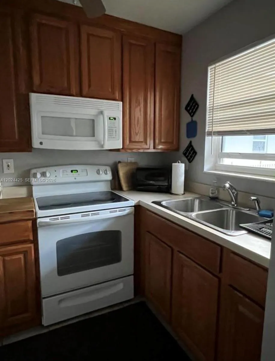 1001 SE 16th St # 15, Fort Lauderdale FL 33316