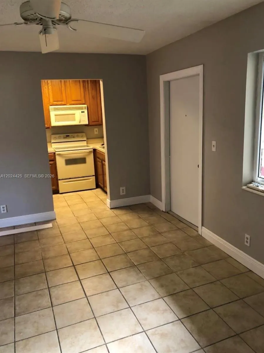 1001 SE 16th St # 15, Fort Lauderdale FL 33316