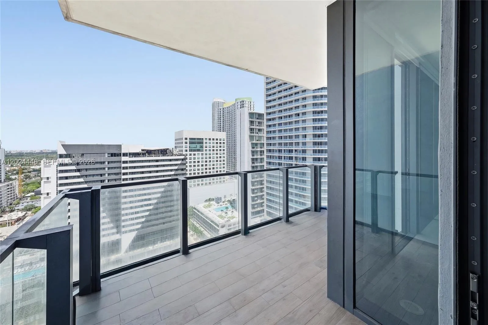 88 SW 7th St # 2008, Miami FL 33130