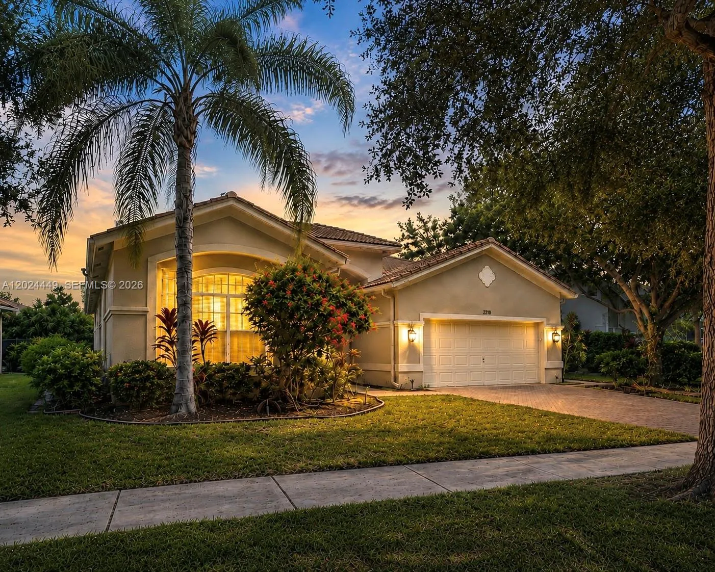 4486 W Whitewater Ave, Weston FL 33332