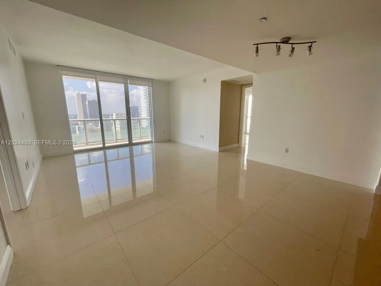 50 Biscayne Blvd # 2401, Miami FL 33132