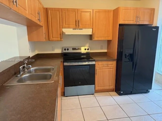 2856 Cambridge Ln, Cooper City FL 33026