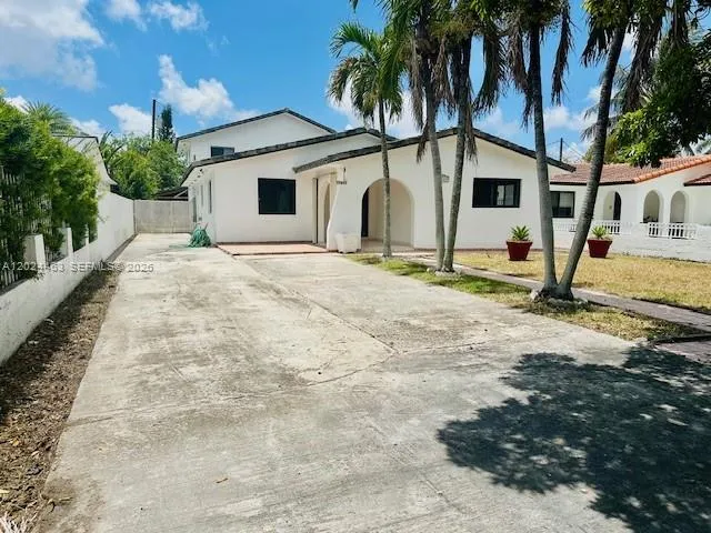 11870 SW 5th # 1, Miami FL 33184
