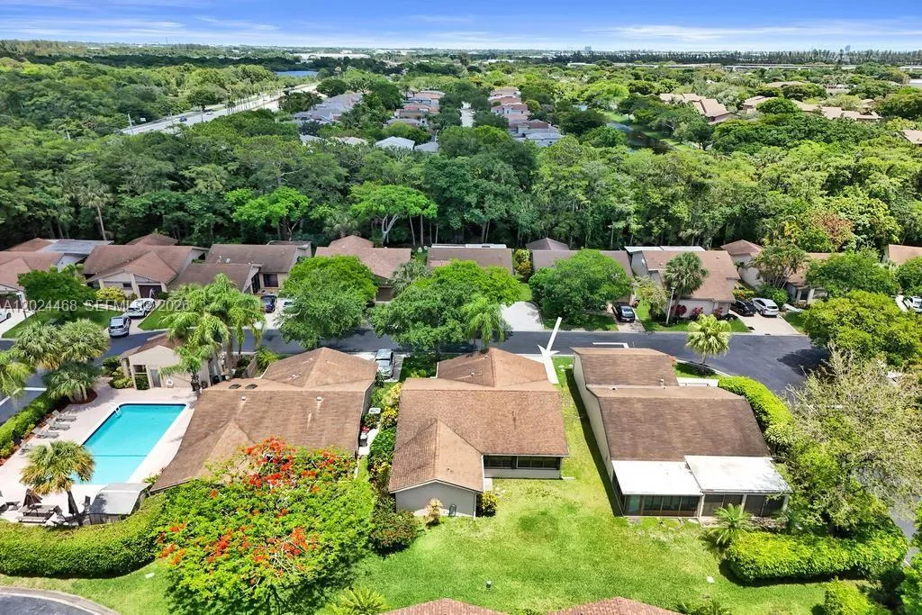 2266 Seagrape Cir, Coconut Creek FL 33066