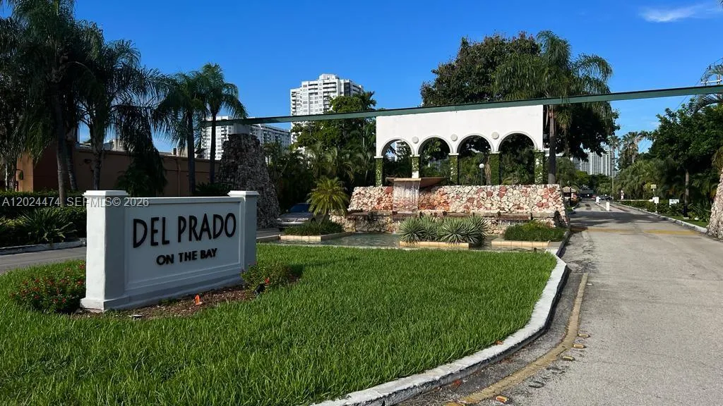 18061 Biscayne Blvd # 1404, Aventura FL 33160