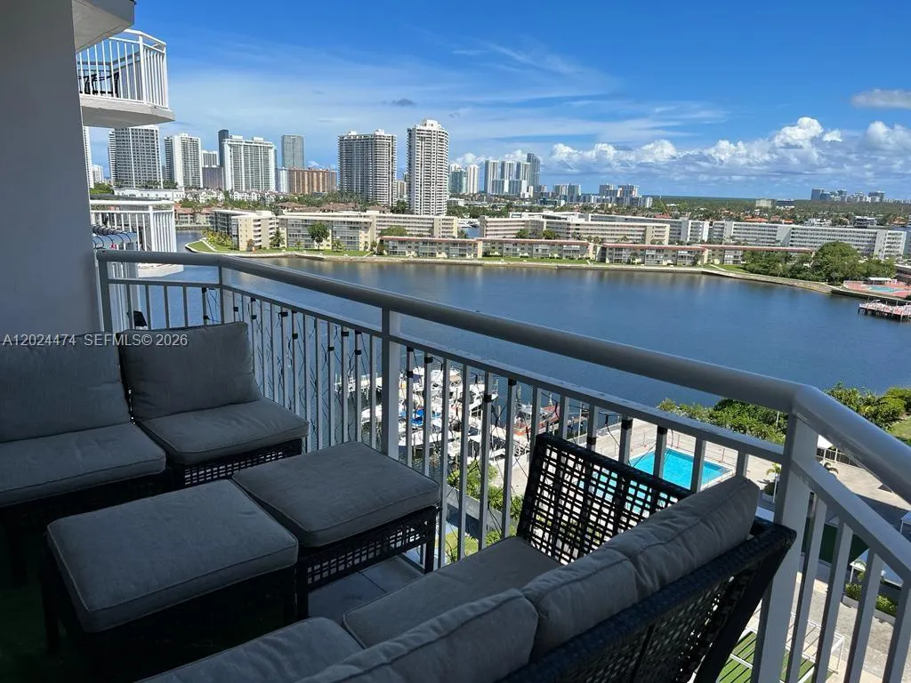 18061 Biscayne Blvd # 1404, Aventura FL 33160