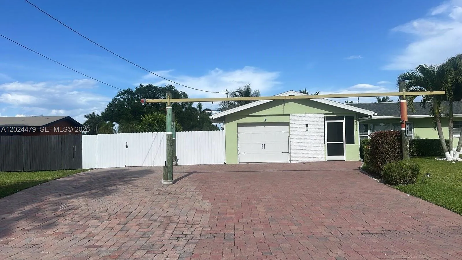 2212 Club House Rd, North Fort Myers FL 33917