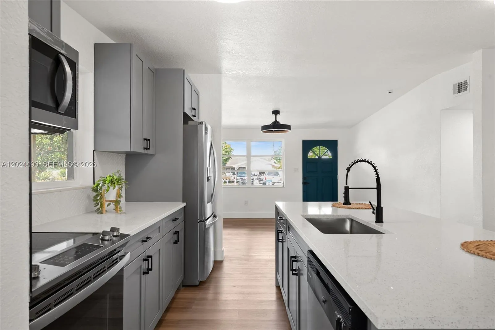 3 bedroom 2 bath for sale at 9596 Groveland St, Other City - In The State Of Florida FL 33772