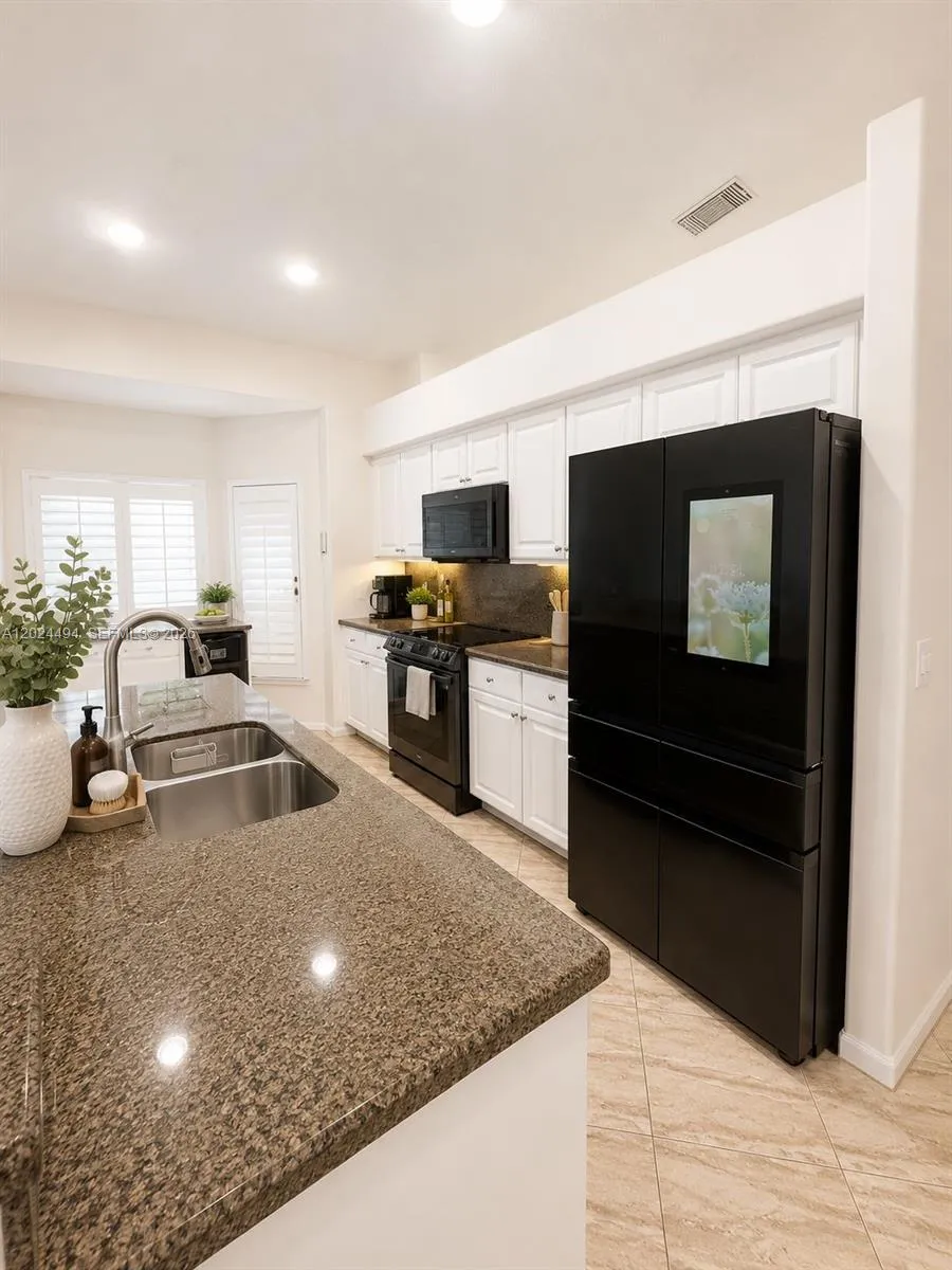 4938 SW 33rd Way, Hollywood FL 33312