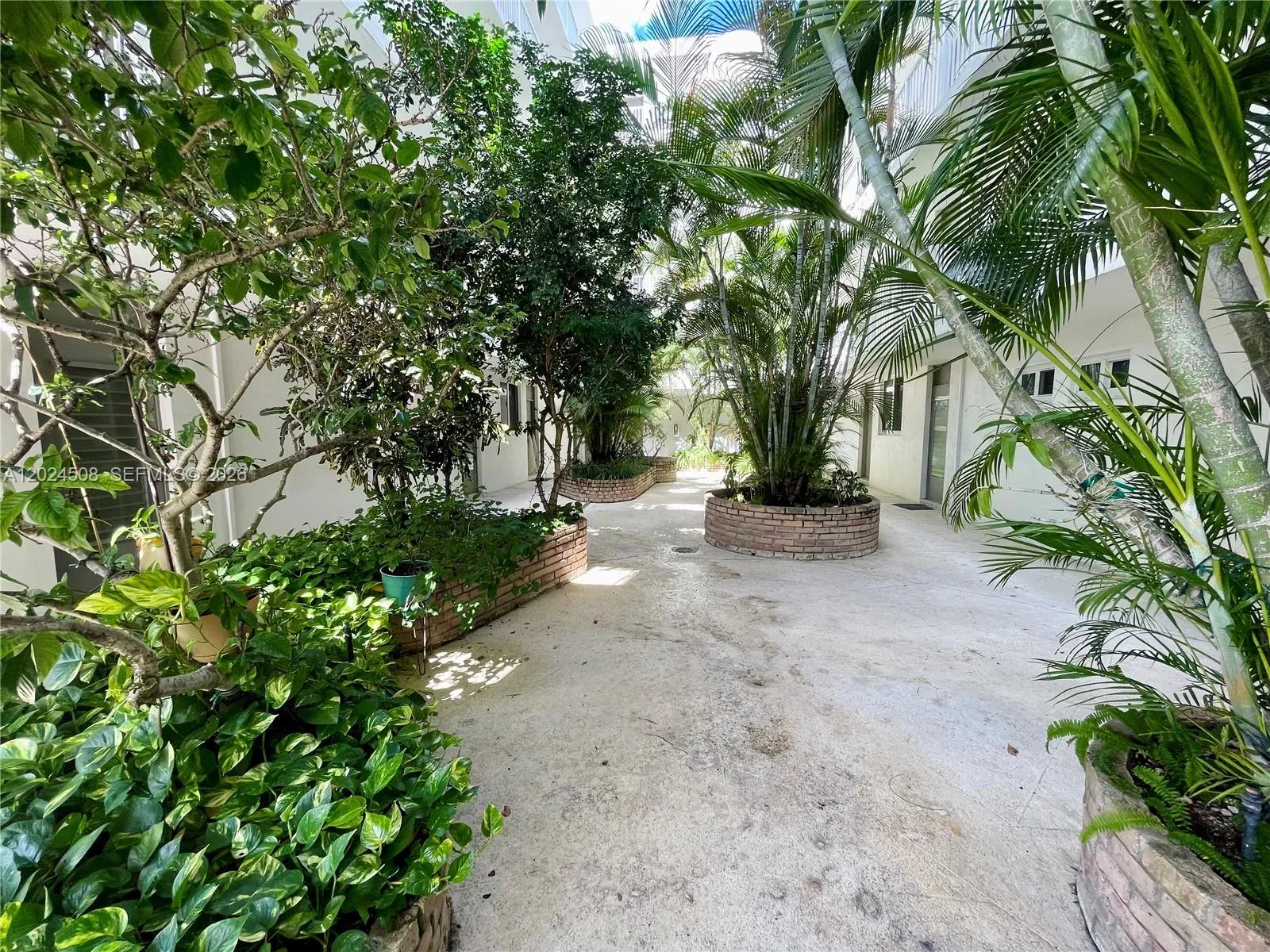1670 Bay Rd # 2B, Miami Beach FL 33139